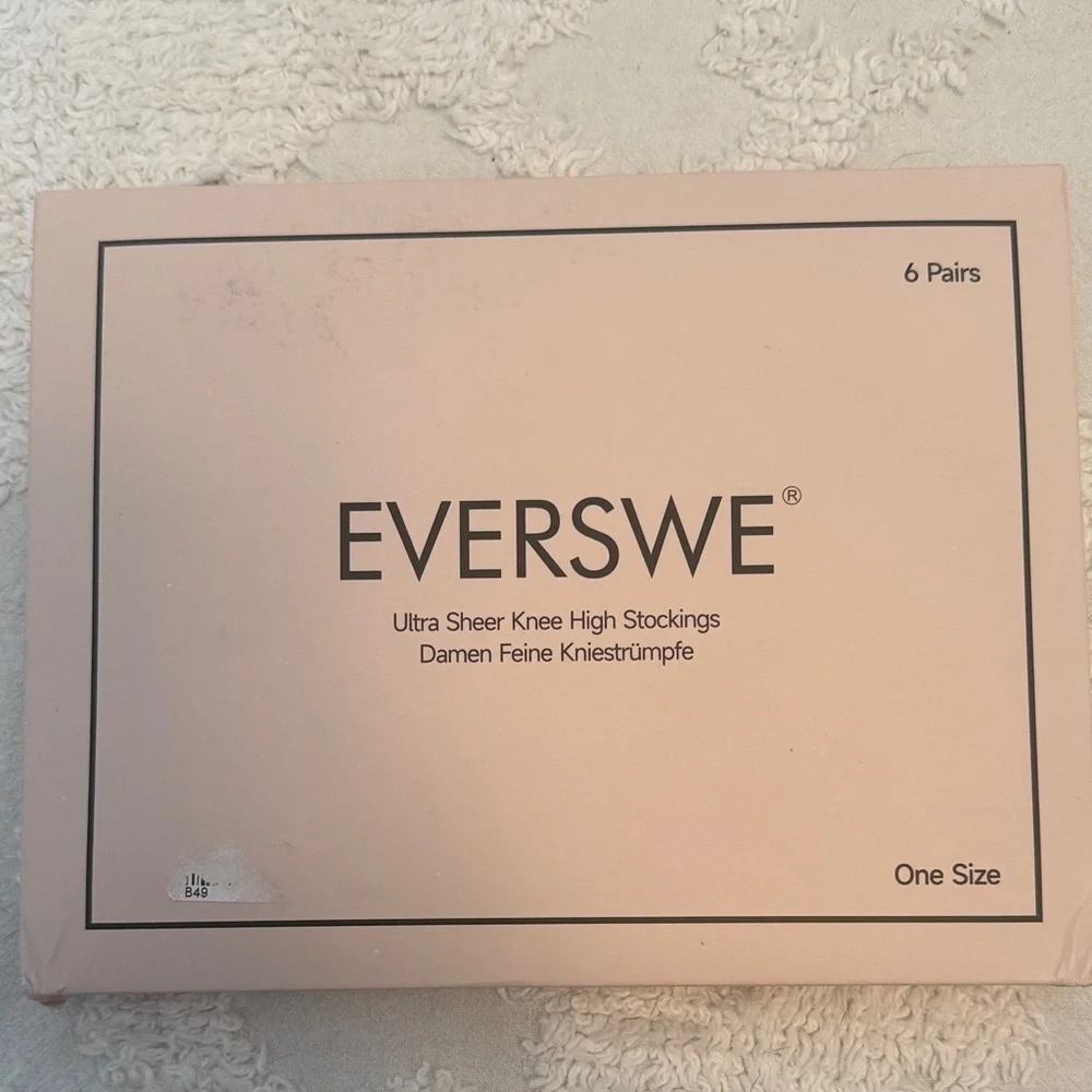 Everswe Ultra Sheer Knee High Stockings 6 Pairs Unopened Pack One Size